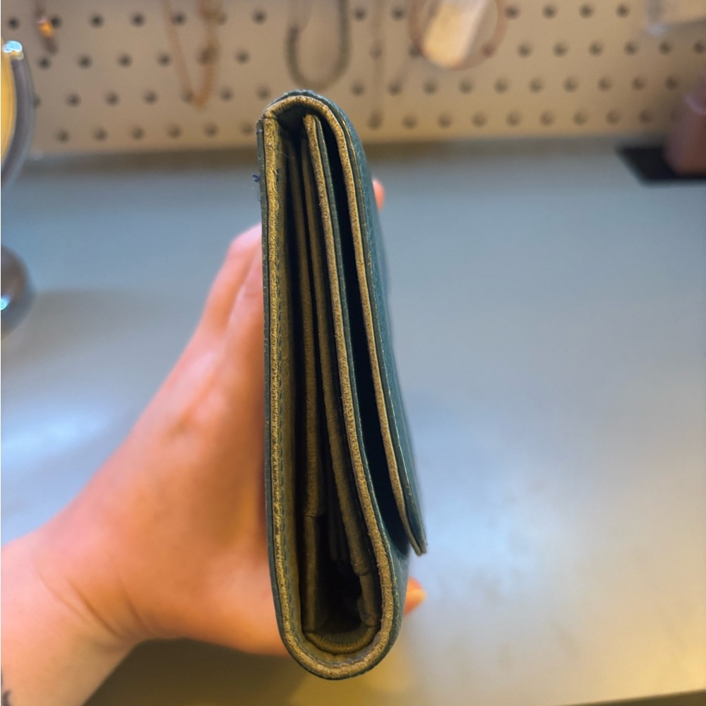 Chanel Electric Blue Caviar Leather Vintage Timeless Large Wallet - Picture 6 of 13